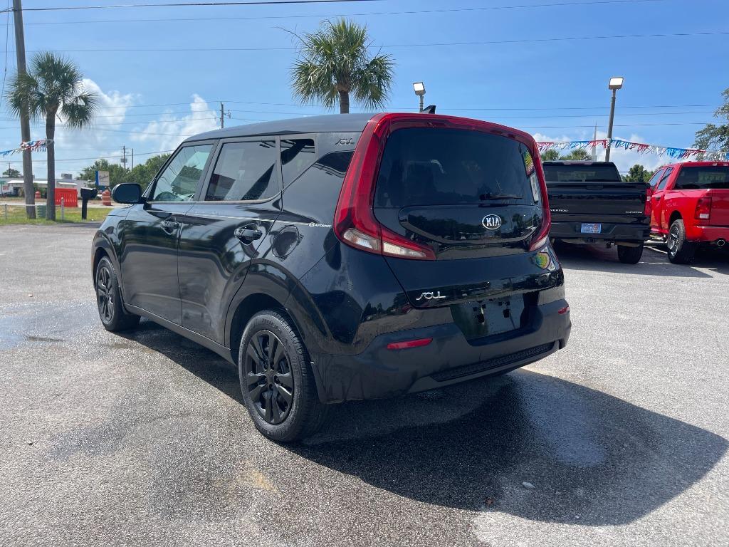 2021 Kia Soul LX photo