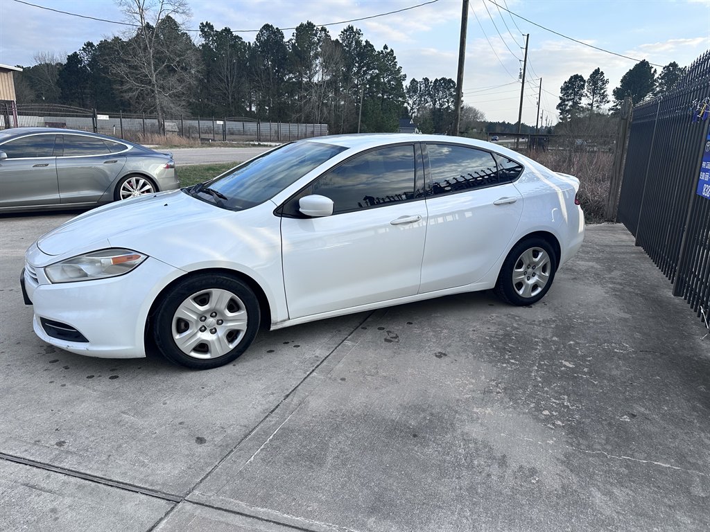 2016 Dodge Dart - $8,550
