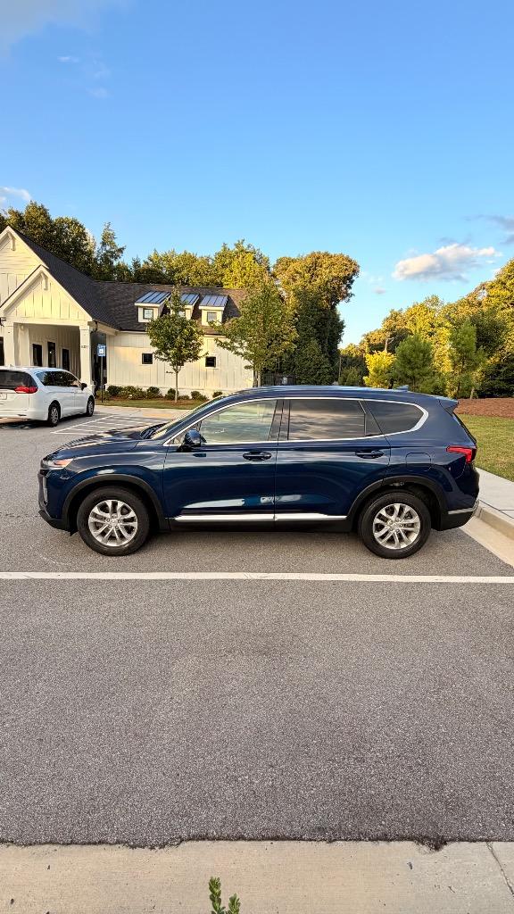 2019 Hyundai Santa Fe - $10,495