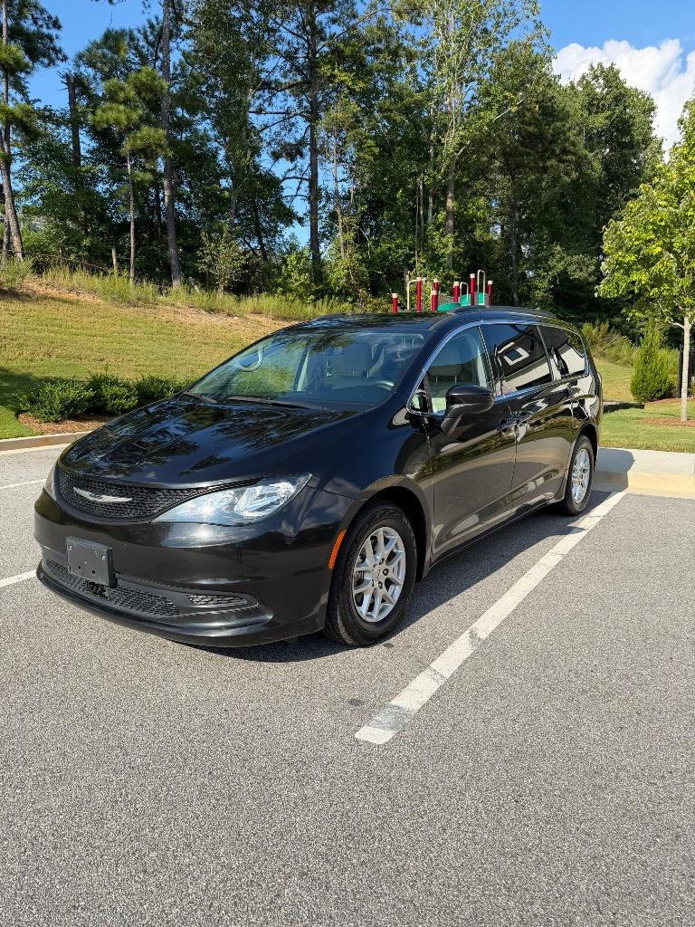 2021 Chrysler Voyager - $10,995