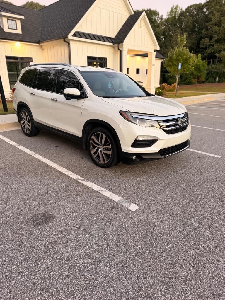 2016 Honda Pilot - $10,495