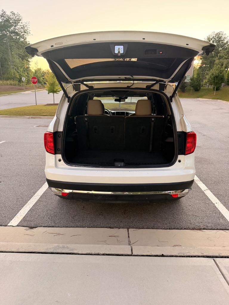 2016 Honda Pilot - $10,495