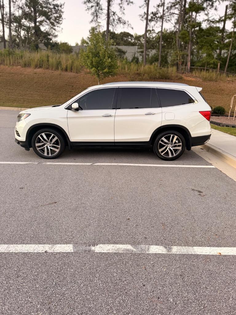 2016 Honda Pilot - $10,495