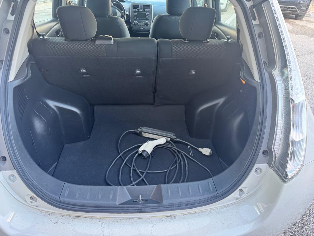 2015 Nissan LEAF S photo