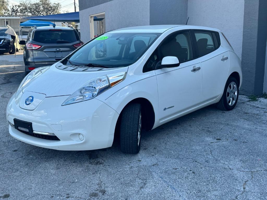 2015 Nissan LEAF S photo