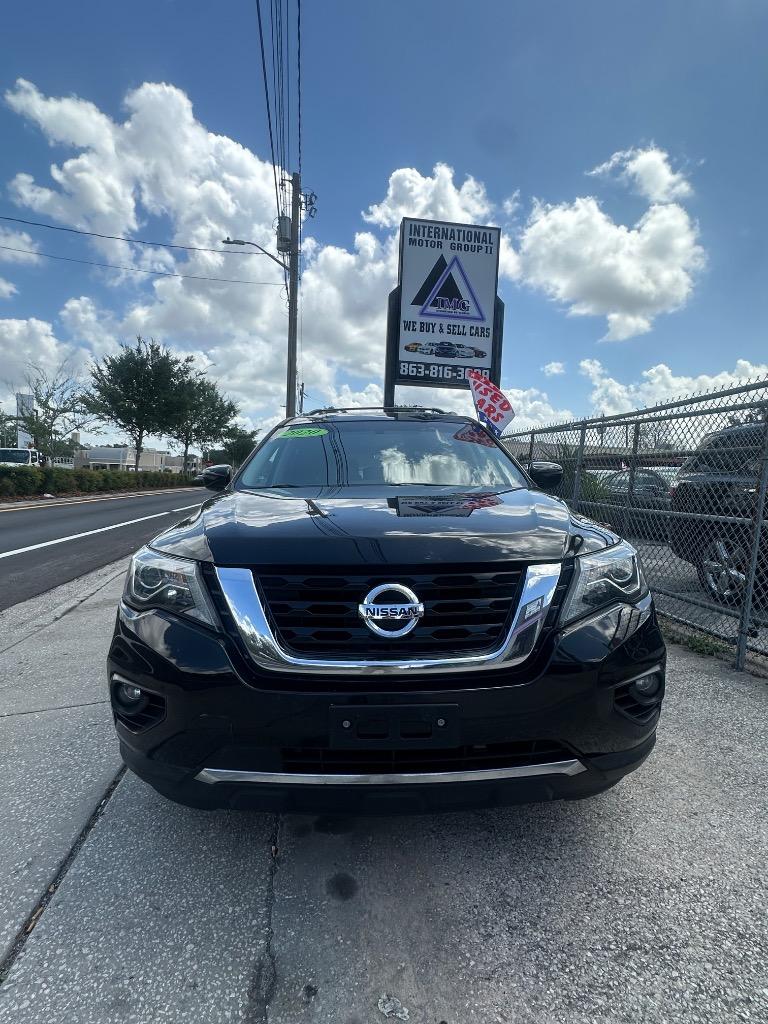 2020 Nissan Pathfinder SV photo