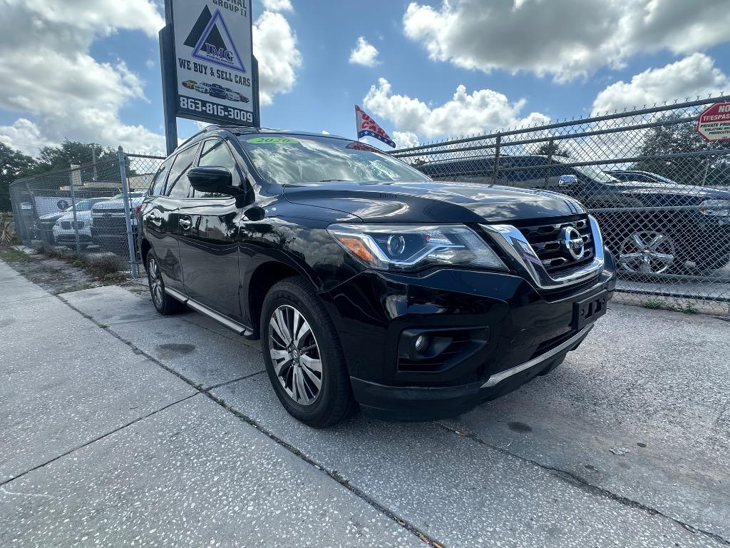2020 Nissan Pathfinder SV photo