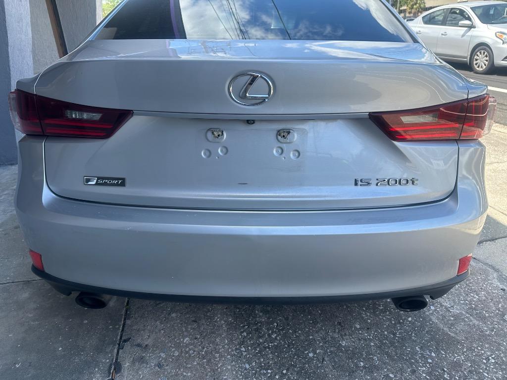 2016 Lexus IS 00t photo