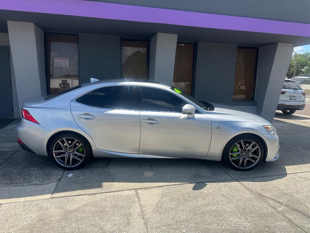 2016 Lexus IS 00t photo