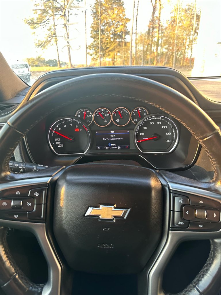 2021 Chevrolet Suburban 1500 LT photo
