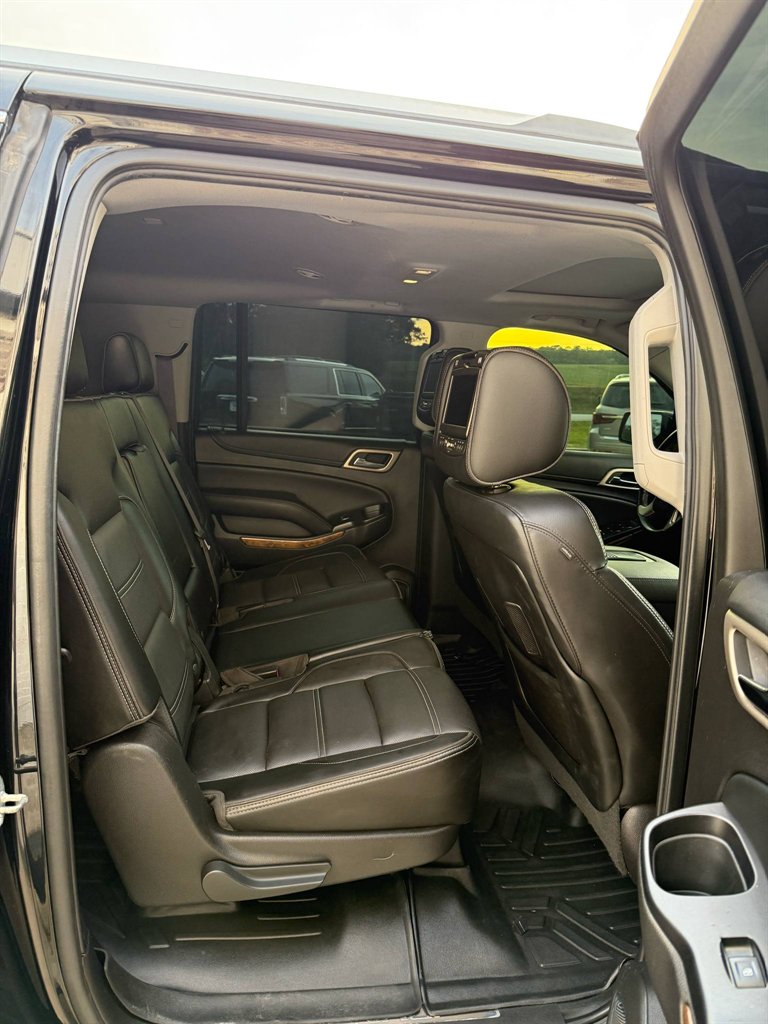 2016 GMC Yukon XL 1500 Denali photo