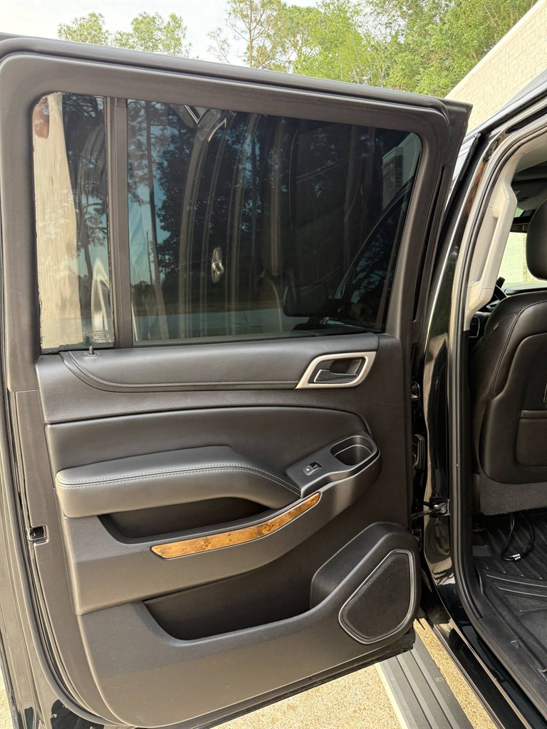 2016 GMC Yukon XL 1500 Denali photo