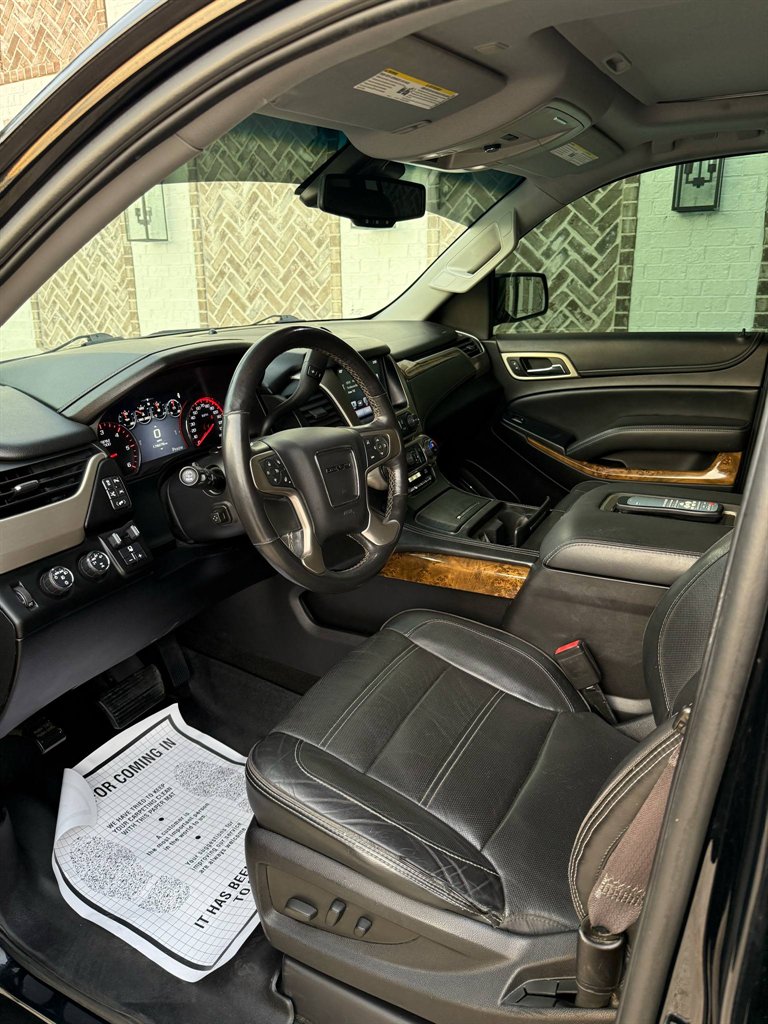 2016 GMC Yukon XL 1500 Denali photo