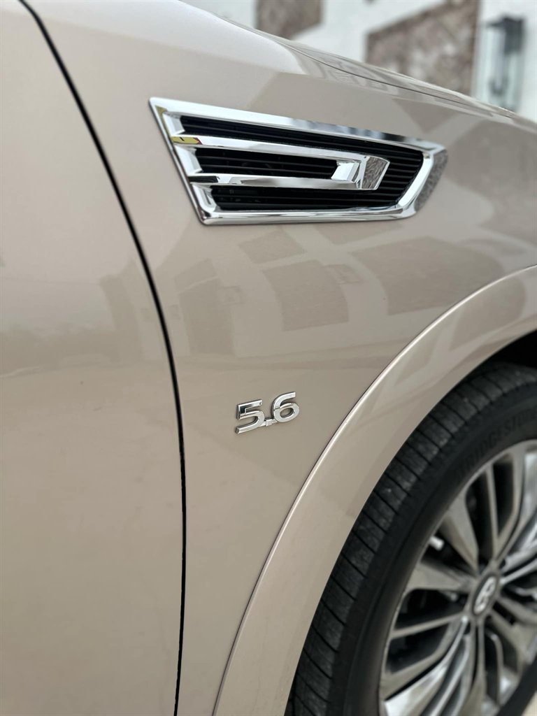 2020 Infiniti QX80 Luxe photo