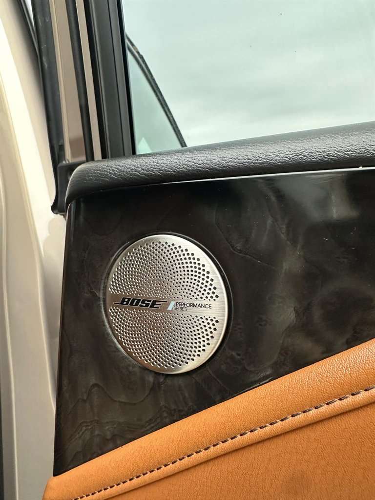 2020 Infiniti QX80 Luxe photo