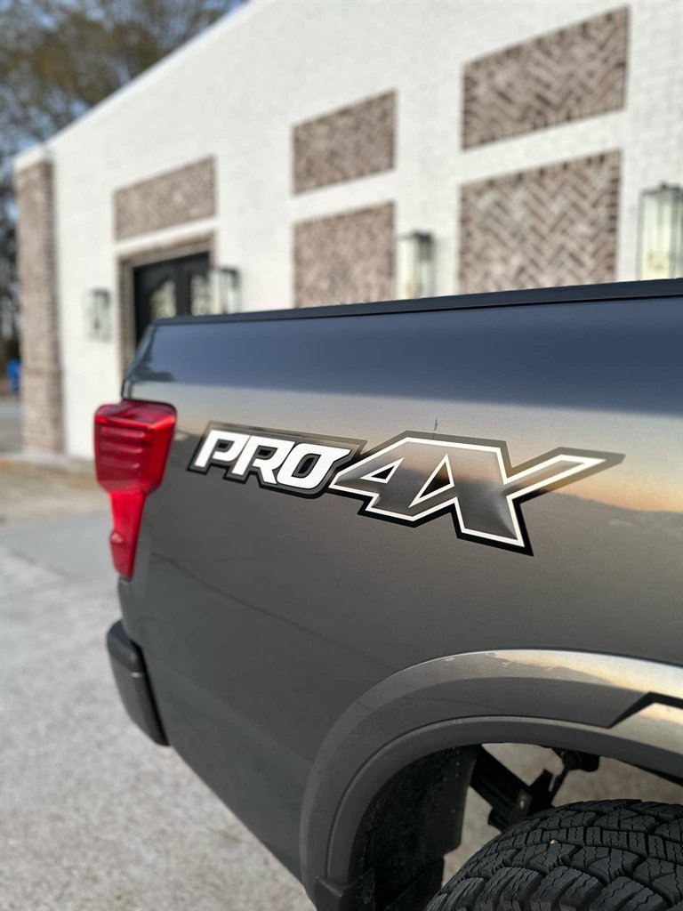 2019 Nissan Titan PRO-4x photo
