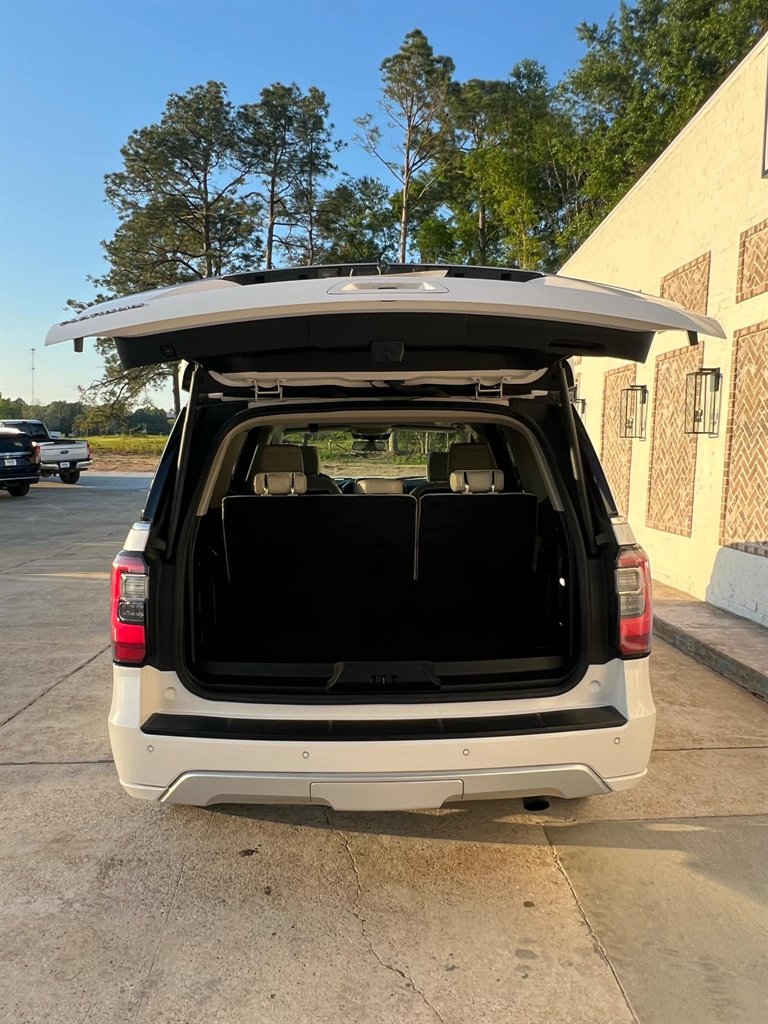 2019 Ford Expedition Platinum photo