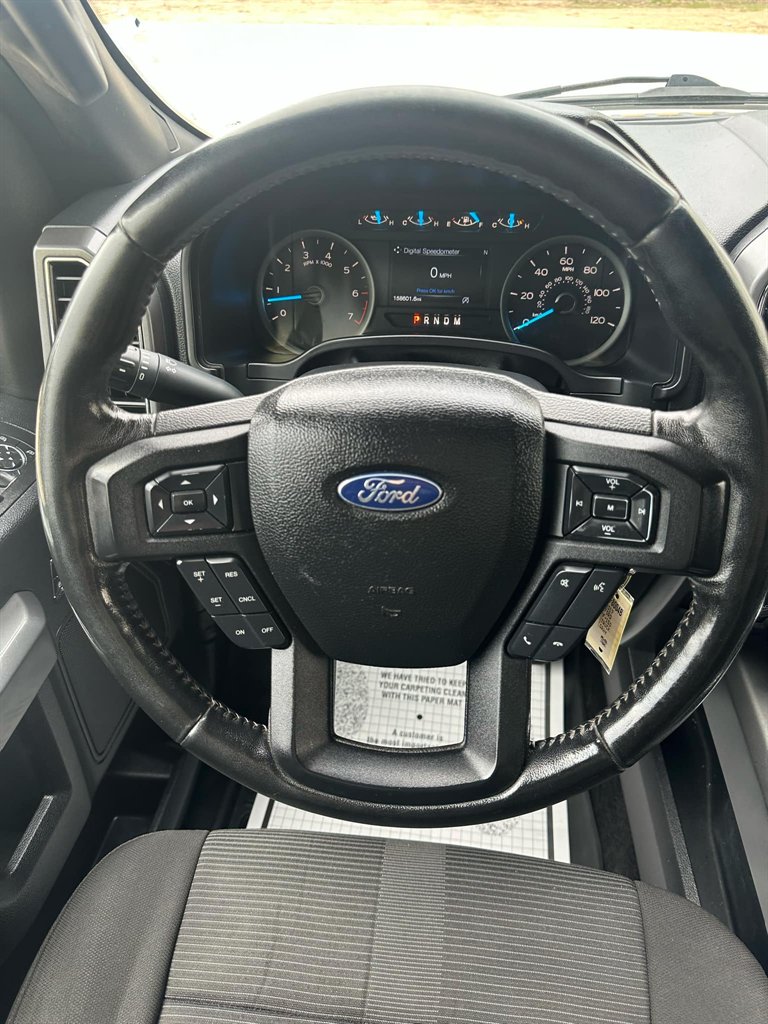 2017 Ford F150 XLT photo