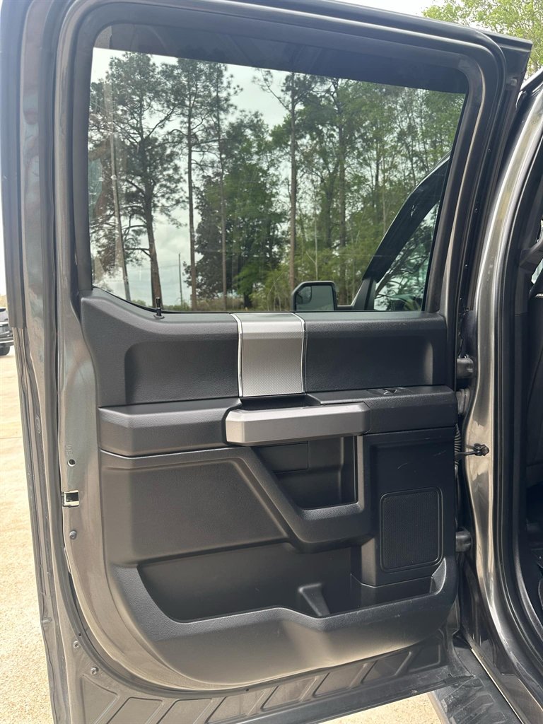 2017 Ford F150 XLT photo