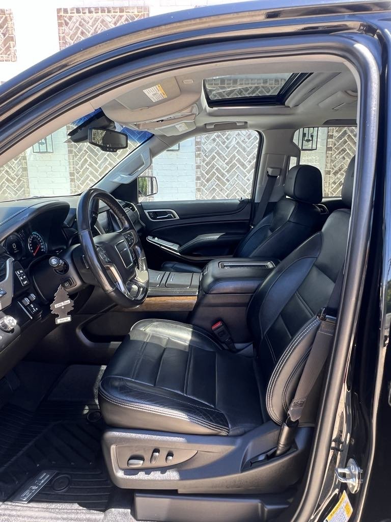 2019 GMC Yukon XL 1500 Denali photo