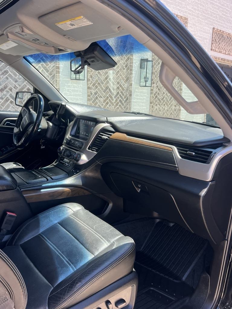 2019 GMC Yukon XL 1500 Denali photo