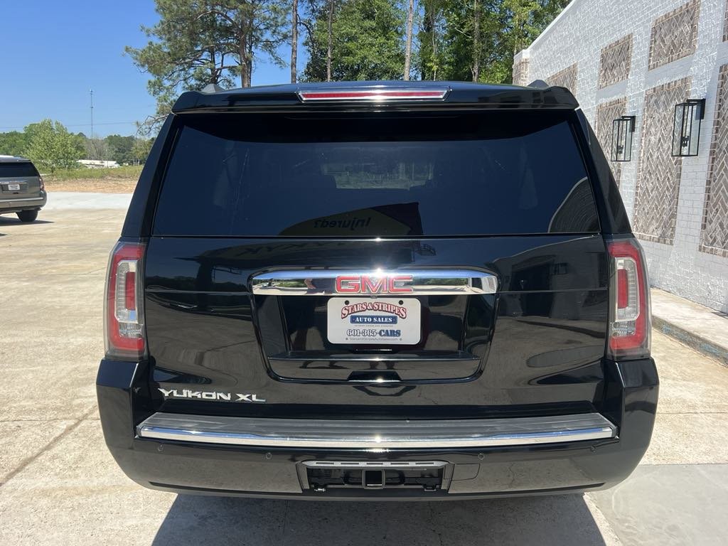 2019 GMC Yukon XL 1500 Denali photo