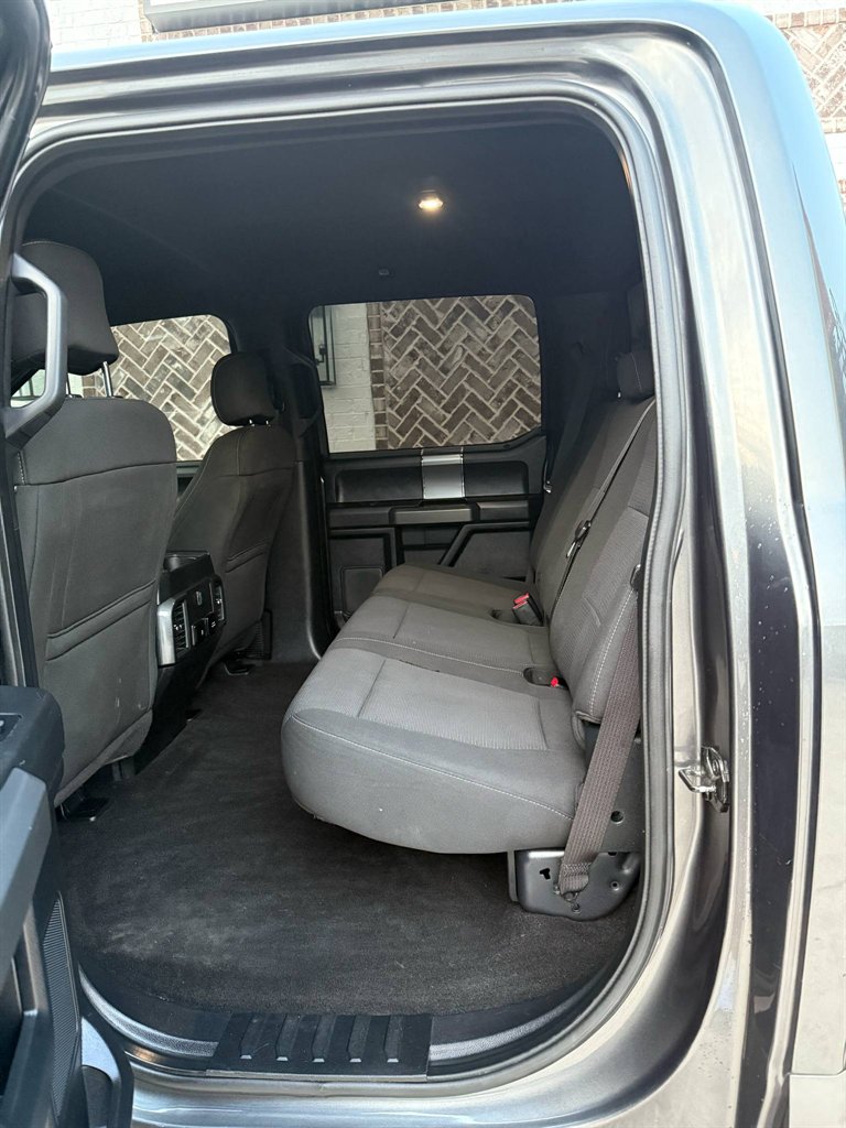 2017 Ford F150 XLT photo