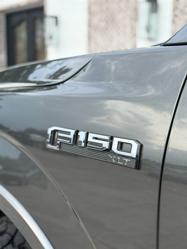 2017 Ford F150 XLT photo
