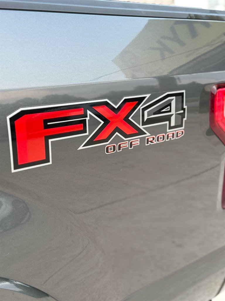2017 Ford F150 XLT photo
