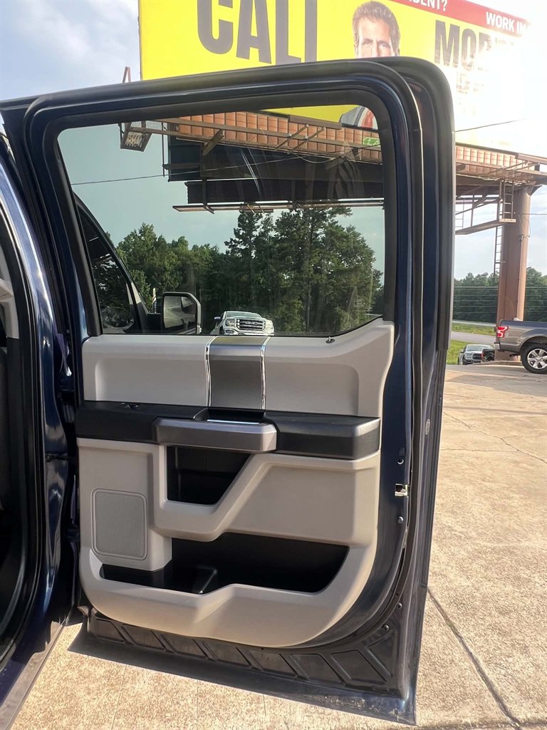 2019 Ford F150 - $25,900