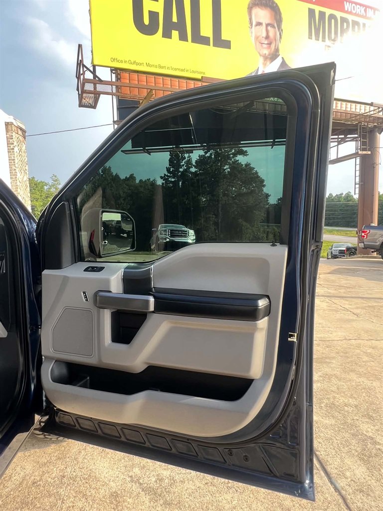 2019 Ford F150 - $25,900