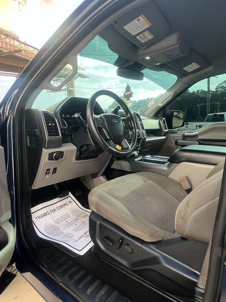 2019 Ford F150 - $25,900