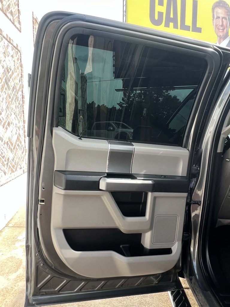 2019 Ford F150 - $22,900
