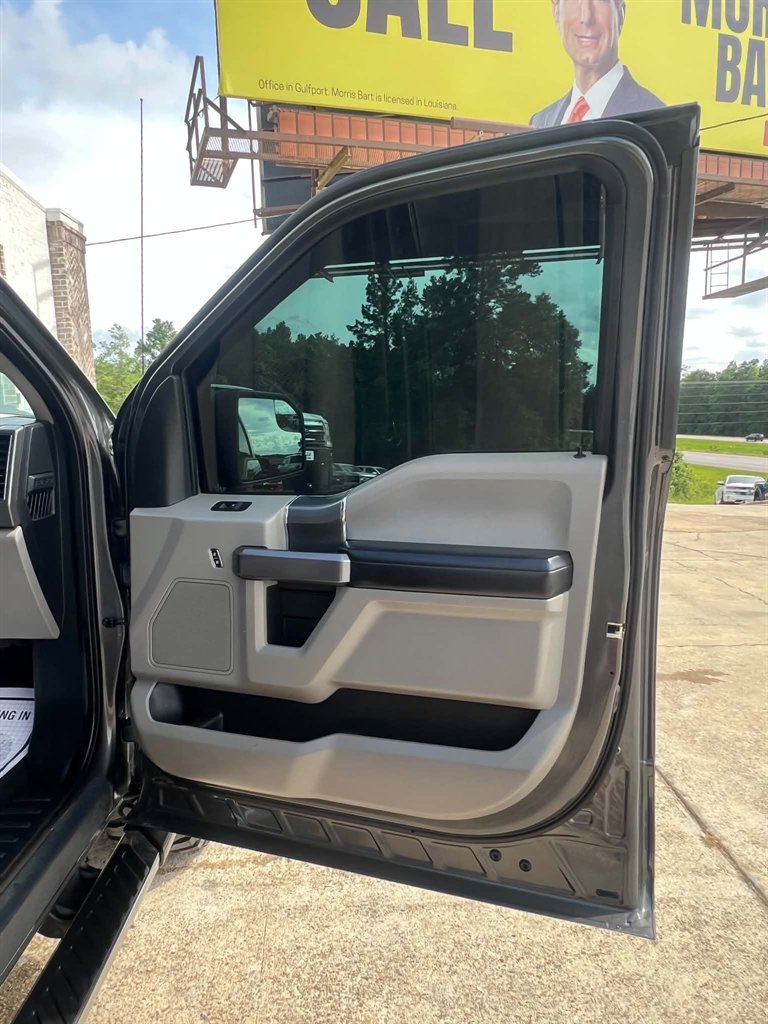 2019 Ford F150 - $22,900