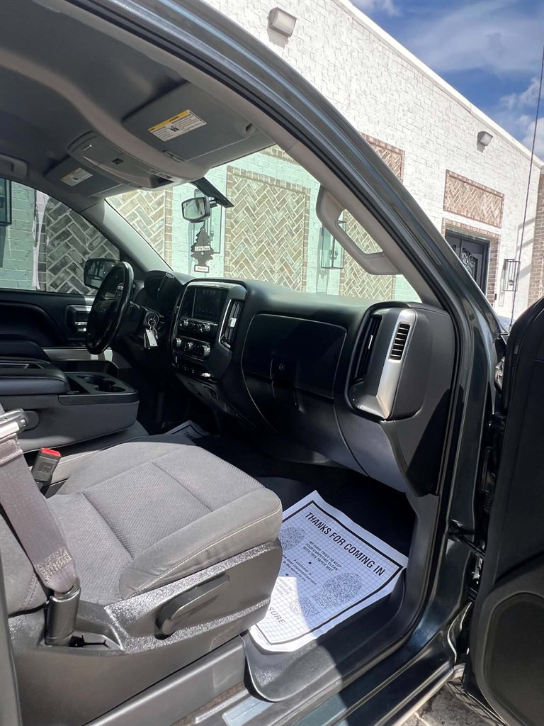 2017 Chevrolet Silverado - $22,900
