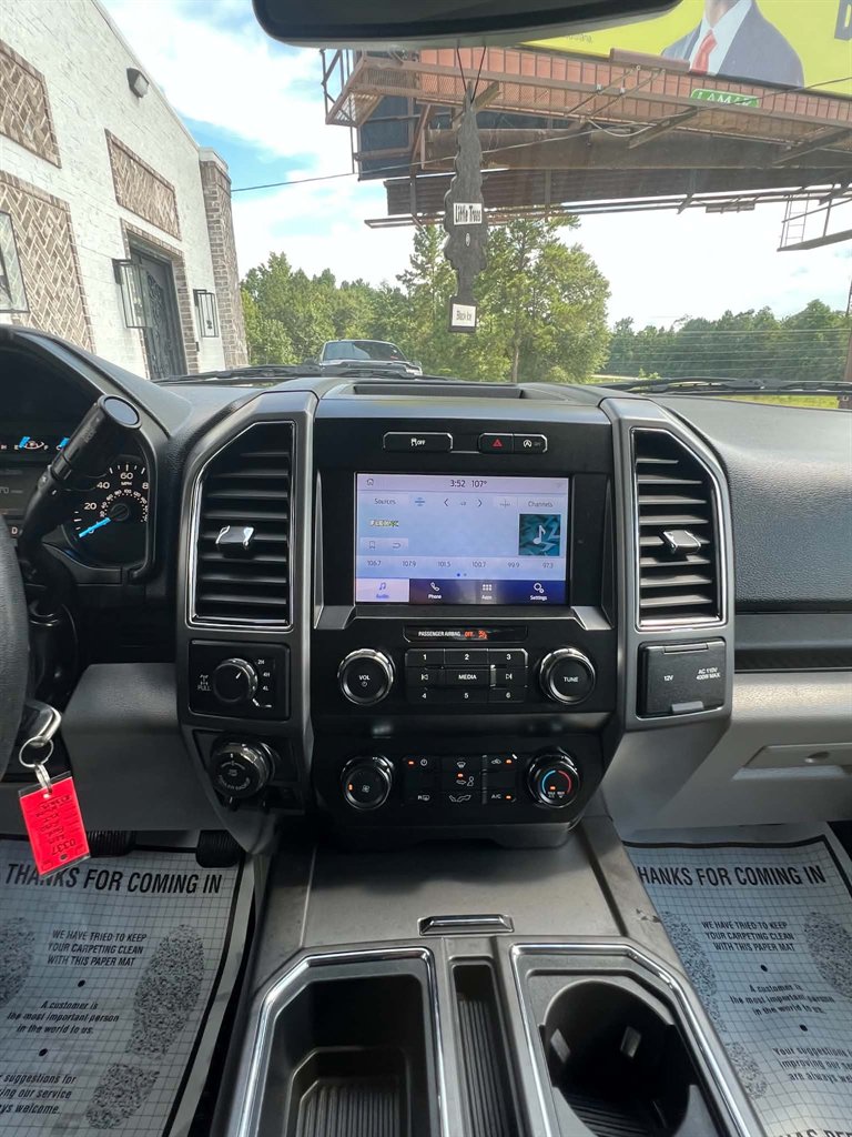 2019 Ford F150 - $28,900