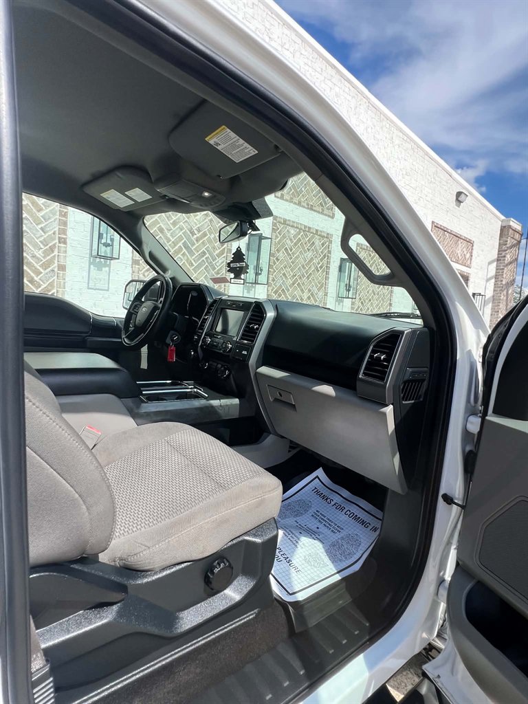 2019 Ford F150 - $28,900