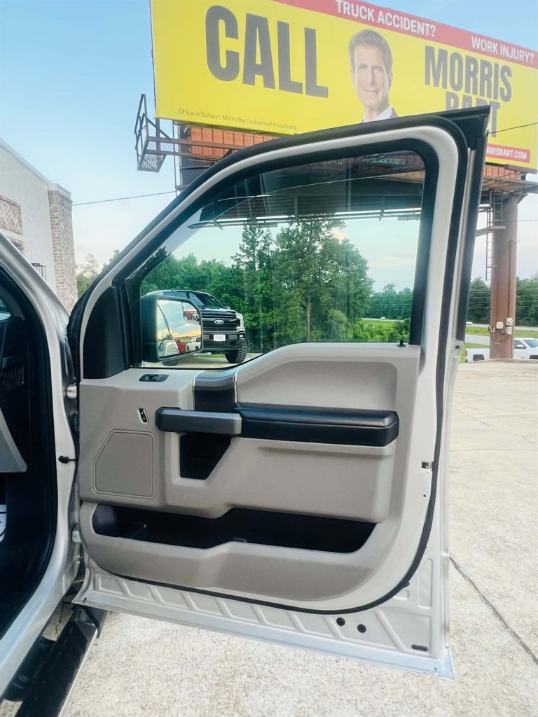 2018 Ford F-150 - $25,900