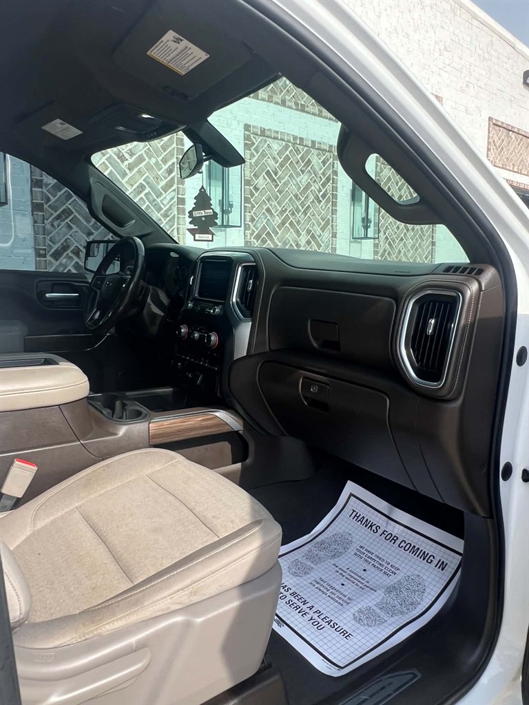 2021 Chevrolet Silverado - $26,900