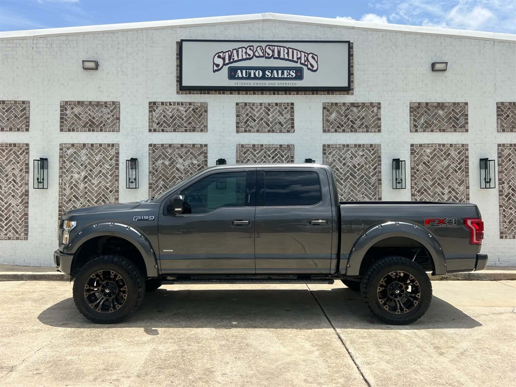 2017 Ford F-150 - $28,900