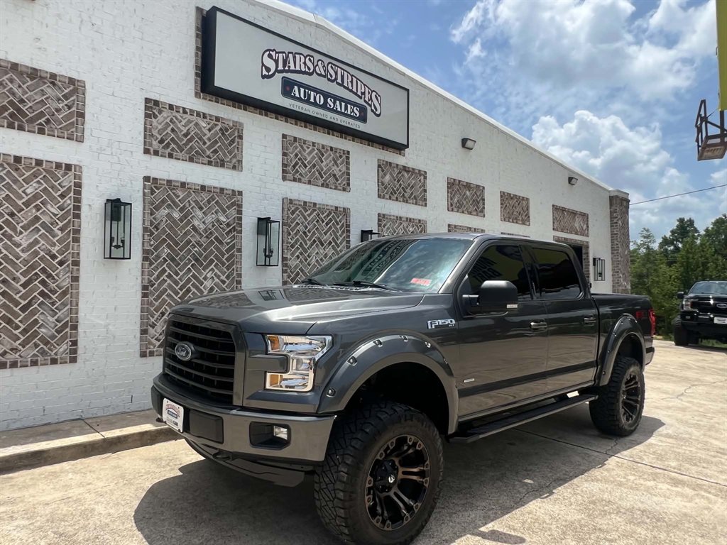 2017 Ford F-150 - $28,900