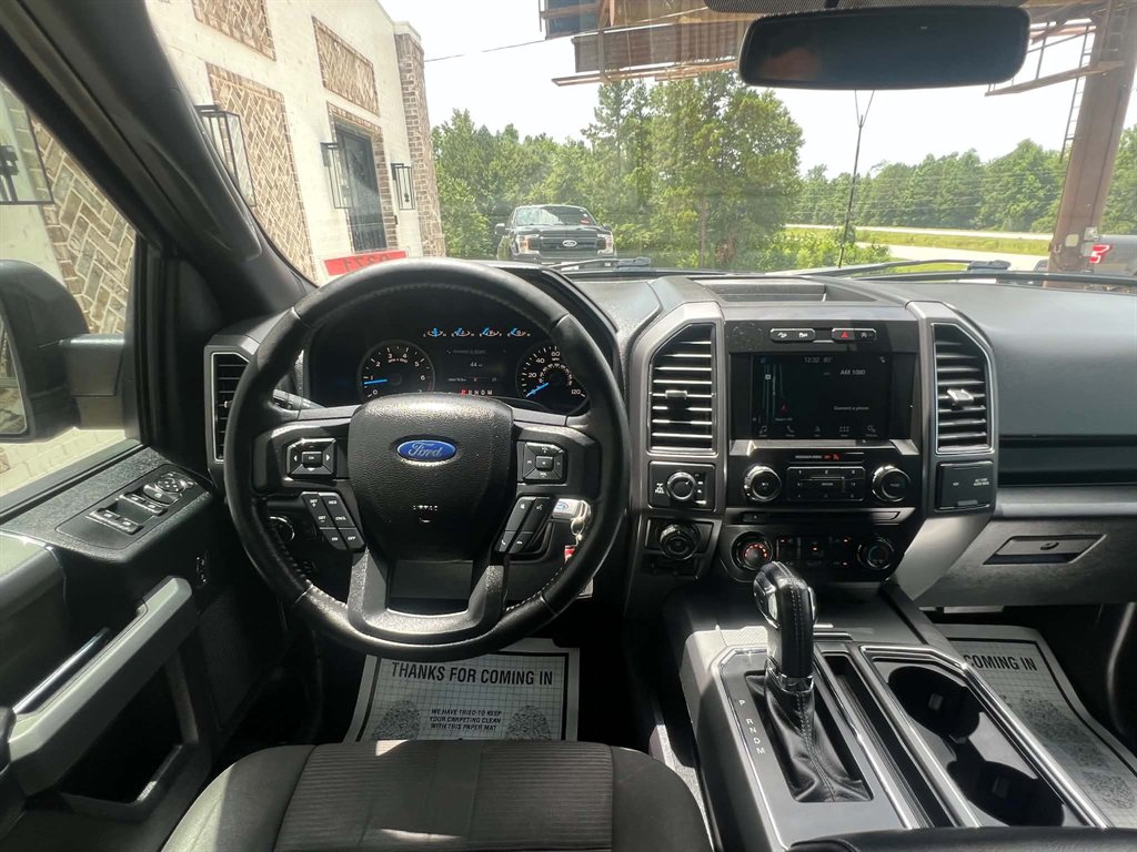 2017 Ford F-150 - $28,900
