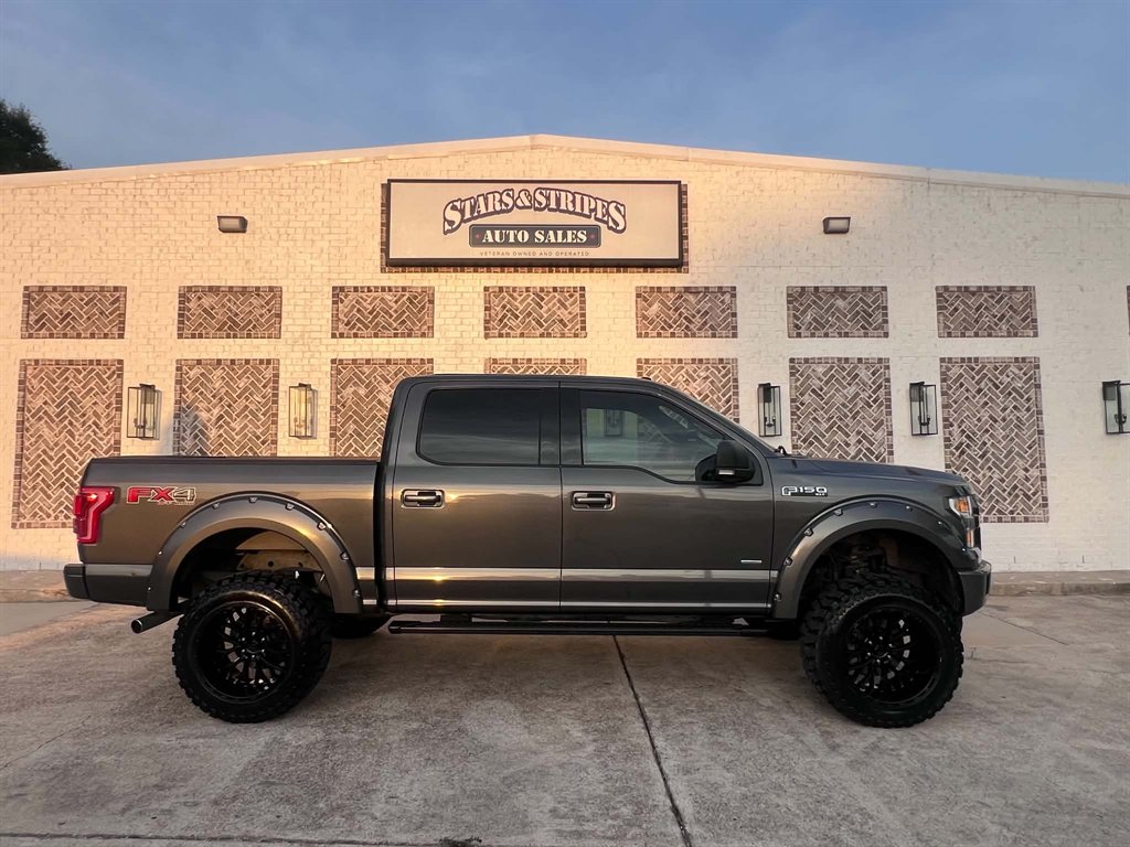 2017 Ford F-150 - $28,900
