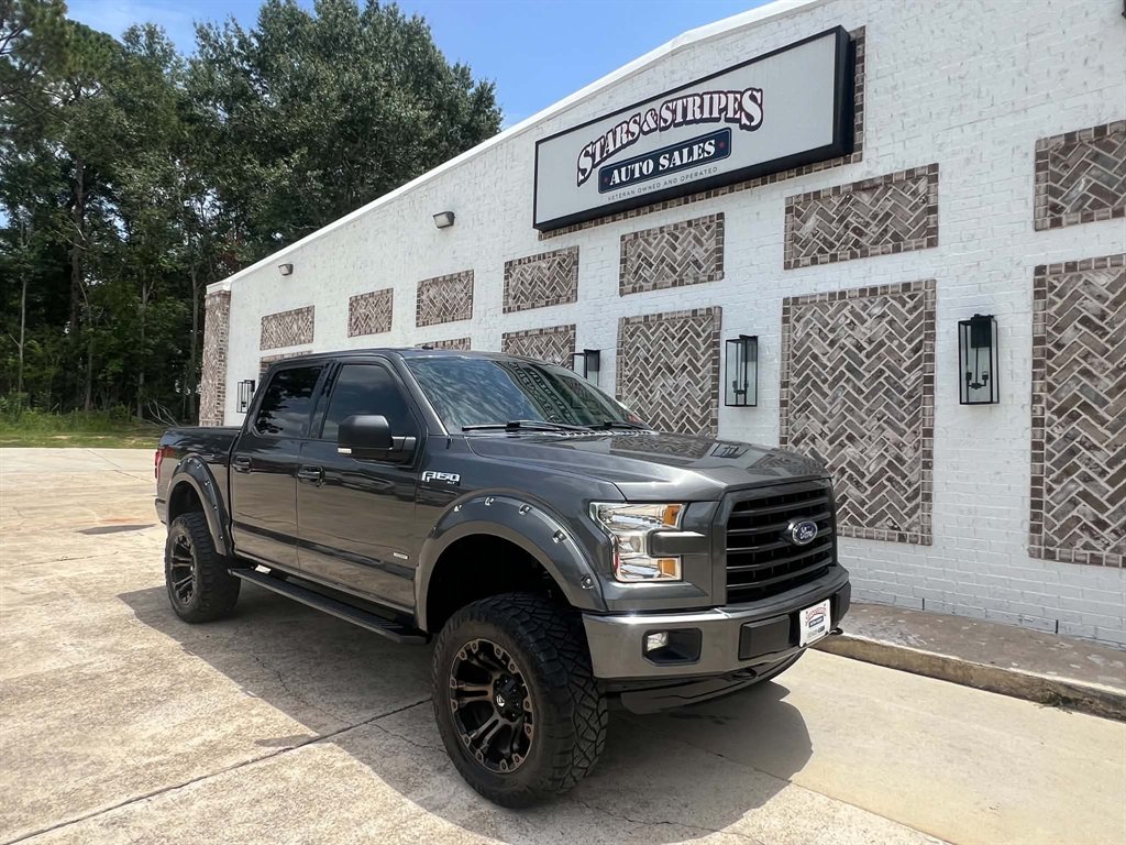 2017 Ford F-150 - $28,900