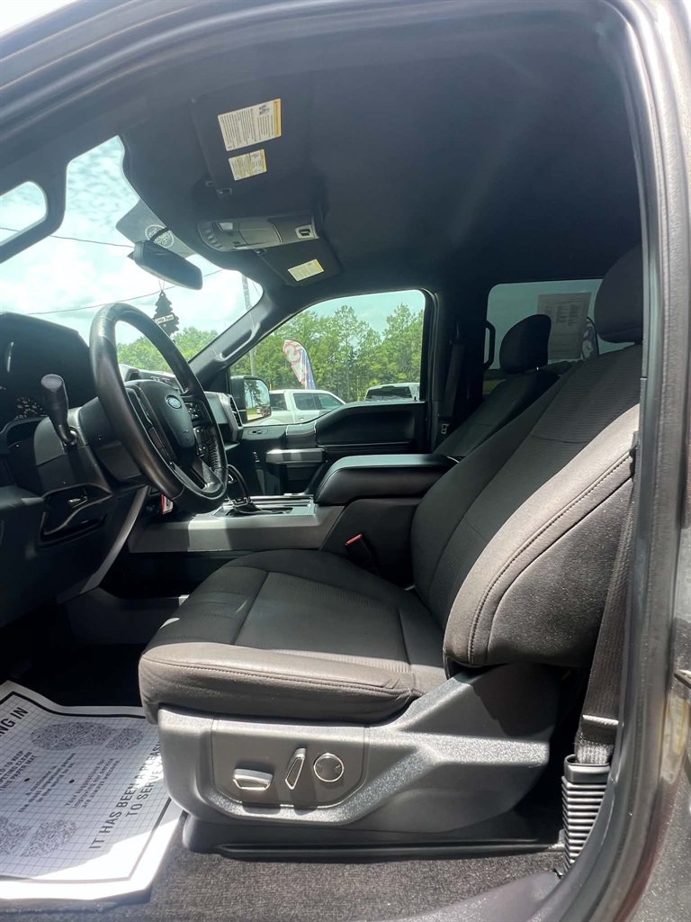 2017 Ford F-150 - $28,900