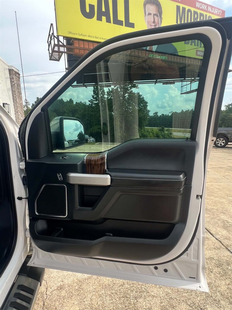 2019 Ford F150 - $29,900