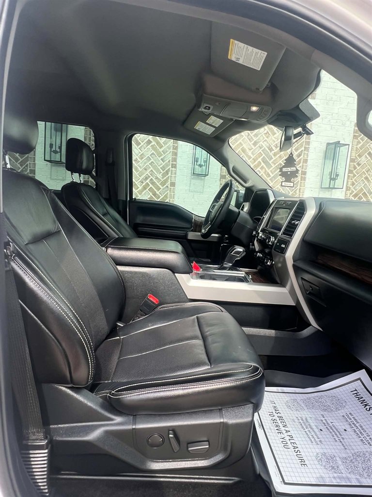 2019 Ford F150 - $29,900