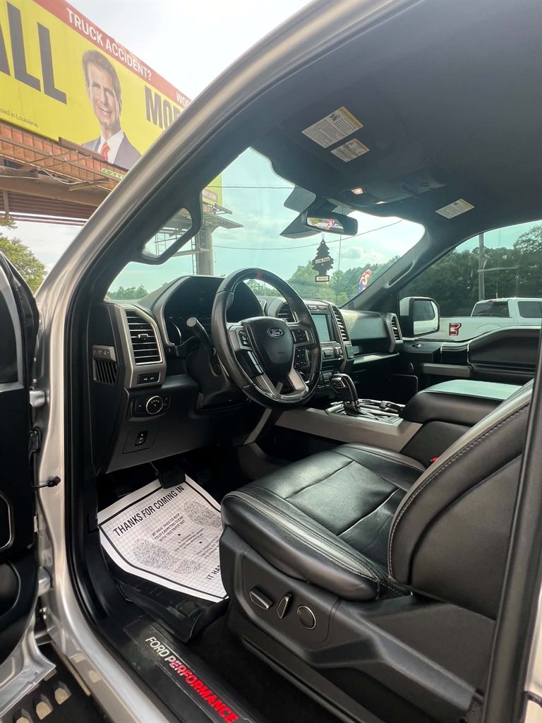2017 Ford F-150 - $33,900