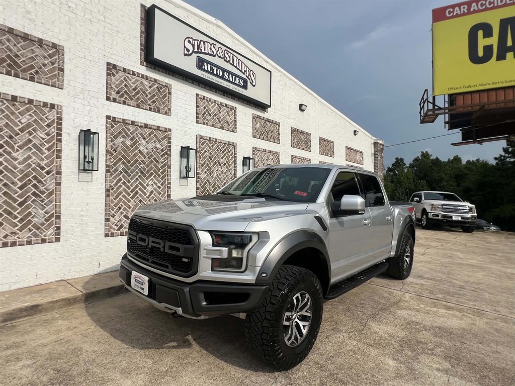 2017 Ford F-150 - $33,900