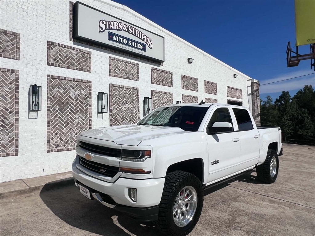2017 Chevrolet Silverado - $24,900
